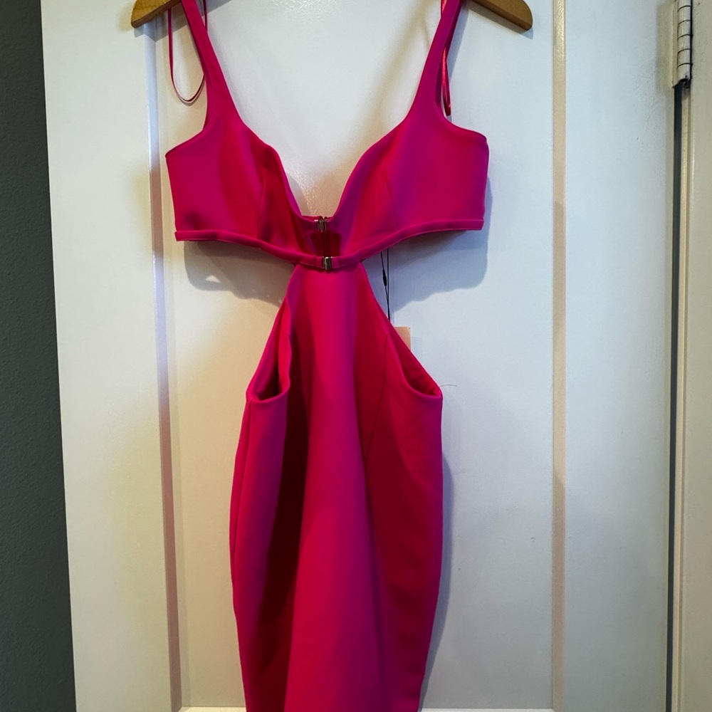 Elegant Pink Cut-Out Dress